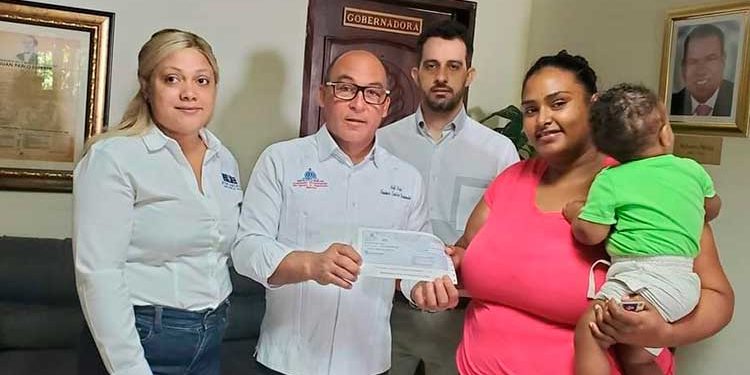 Para apaliar situación económica Gobierno entrega 1,500 pesos a 2,996 familias ocoeñas