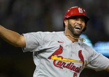 ¡700 JONRONES! Pujols alcanza histórica marca