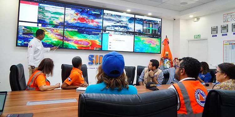 Hasta 250 milímetros de lluvias podría provocar en RD tormenta Fiona