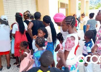 Ministro de Educación: «Es falso que los cupos los estén ocupando los haitianos»