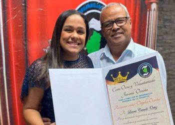 Ocoeña recibe título Master Internacional en Gestión Universitaria en España