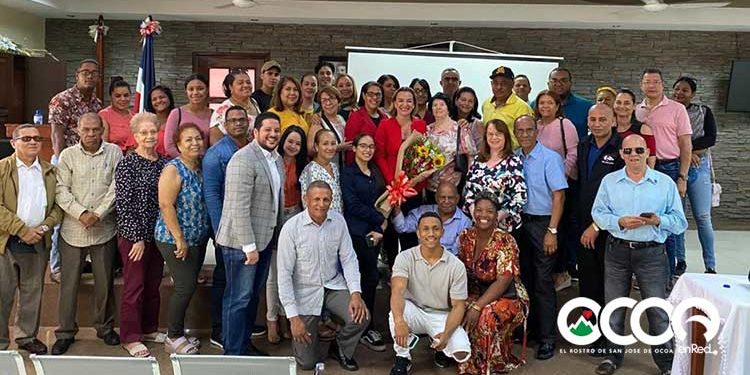 Darys Estrella lleva a su pueblo la conferencia ¿Cómo Alcanzar tu Libertad Financiera?