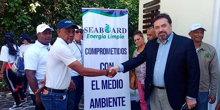 Empresa Seaboard reforesta y apadrina el Parque Ecológico Las Lagunas