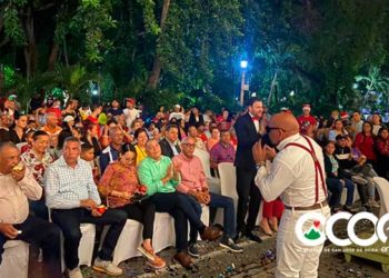 Alcalde Aneudy Ortiz Sajiun da inicio a la Navidad 2022 en Ocoa