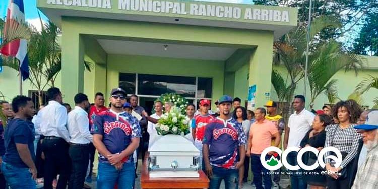 Rancho Arriba despide a su hijo Lalo Gómez
