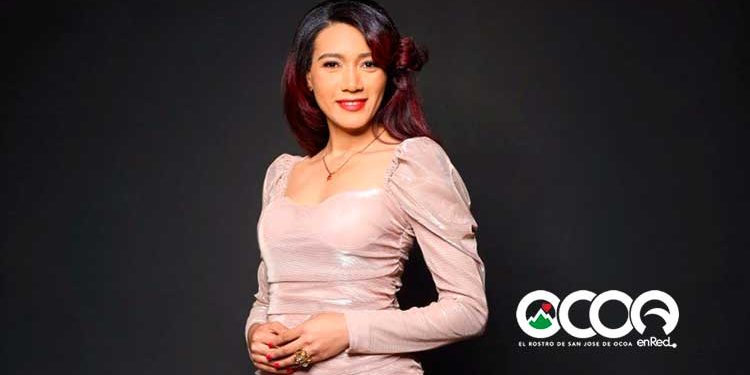 Joven ocoeña emprende creativo negocio de la sublimación