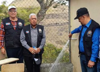 ADESJO inaugura acueducto en la comunidad El Rosalito