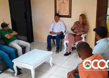 Autoridades se reúnen para tratar trabajos paralizados de El Naranjal; anuncian otras inversiones