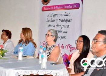 Federación de Mujeres Ocoeñas hace reconocimientos a féminas de la provincia