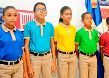 Nuevamente cambiarán uniformes escolares del sistema público en el próximo año escolar