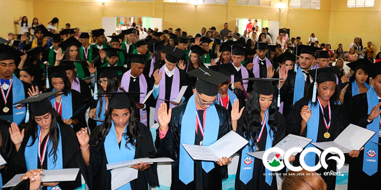 Liceo Ángel Emilio Casado de Sabana Larga gradúa a 84 bachilleres