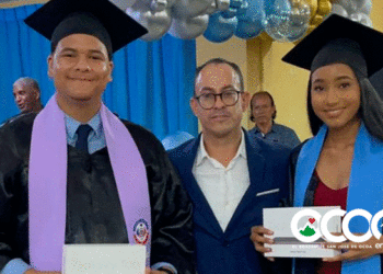 Tecnomed Caribbean premia la excelencia académica del Liceo Ángel Emilio Casado