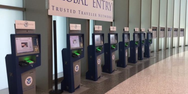 ¿Qué es el Global Entry y cómo puede aplicar para agilizar su entrada a Estados Unidos?