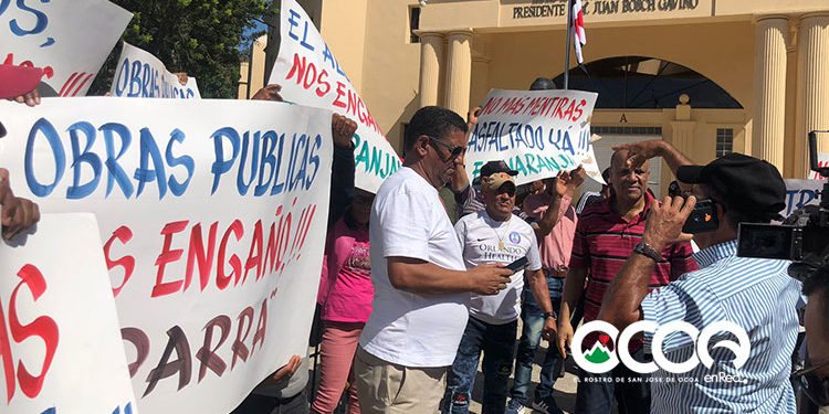 VIDEO: Comunitarios del Naranjal llevan su lucha de la carretera al Palacio Nacional