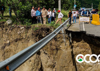 Ministro de Obras Pública visita zonas afectadas en San José de Ocoa