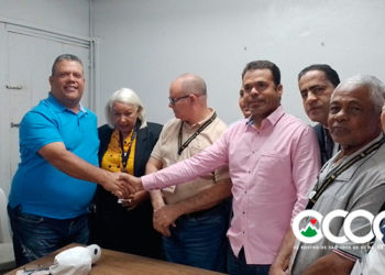 Candidatos alcaldes de El Pinar firman acuerdo de no agresión