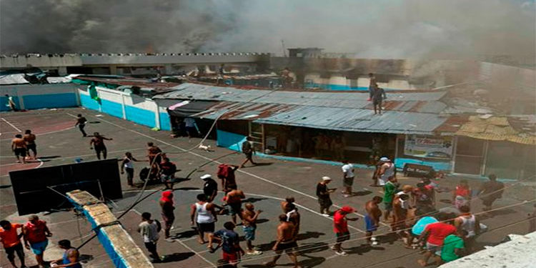 Se elevan a tres el número de fallecidos por el incendio en La Victoria