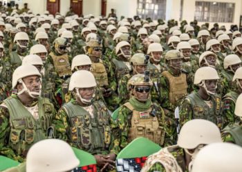 Un contingente de 400 policías de Kenia llega a Haití para intentar frenar la violencia