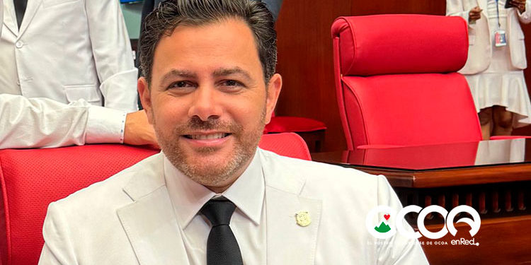 Bajo promesa de «transformación» Aneudy Ortiz Sajiun toma posesión como 4to senador de Ocoa