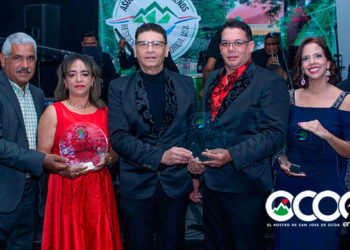 Asociación de Ocoeños Residentes en La Florida reconoce promotores del ecoturismo en Ocoa