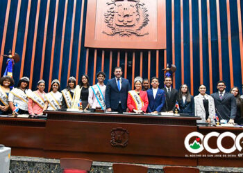 Jóvenes ocoeños viven la experiencia senadoras y senadores por un día