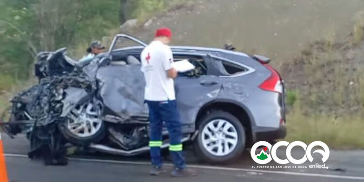 VIDEO: Al menos cuatro fallecidos accidente próximo Cruce de Ocoa, ocoeño entre los heridos