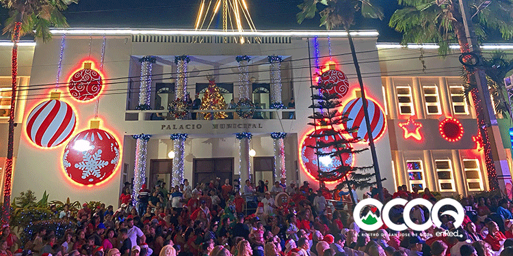 Alcalde Fernando Castillo deja abierta oficialmente la Navidad ocoeña