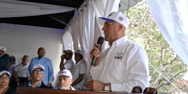 Dirigente del PRM cuestiona informe de gestión de su compañero de partido y alcalde de Ocoa