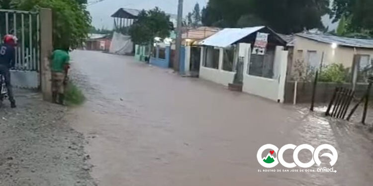 COE eleva niveles de alerta por vaguada: 11 provincias y el Distrito Nacional pasan a amarilla