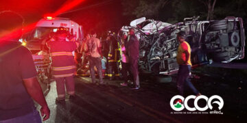 Accidente de tránsito próximo al cruce de Ocoa deja dos personas fallecidas y ocho heridas