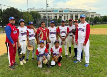 Sandy Lara: «Hemos venidos a Estados Unidos sin el apoyo de las autoridades ocoeñas».