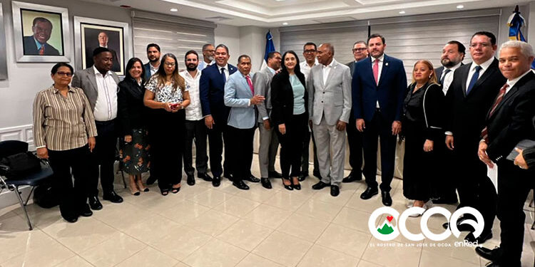 Clústeres Turíaticos del Sur se reúnen en Congreso con senadores de la regiòn