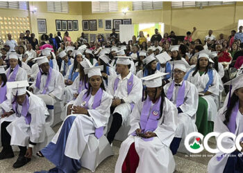 Liceo Ángel Emilio Casado celebra su graduación numero 41 de bachilleres