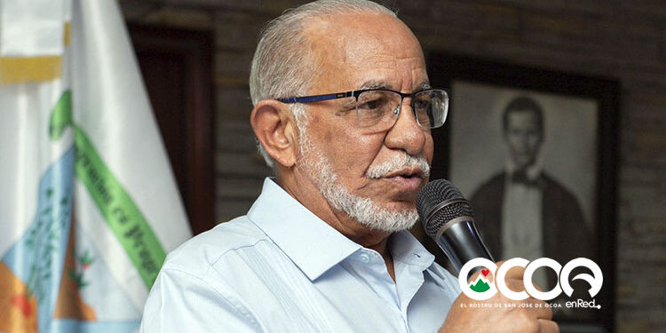 Dr. Ángel Frank Báez presentó su libro “Memorias y Vivencias de un Médico Ocoeño”