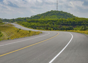 A un costo  de 7 mil 700 millones de pesos  queda formalmente abierta la Circunvalación de Baní