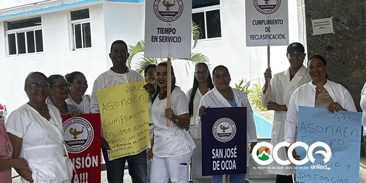 Salarios de enfermeras aumentaron casi el doble entre 2020 y 2025, según Mario Lama