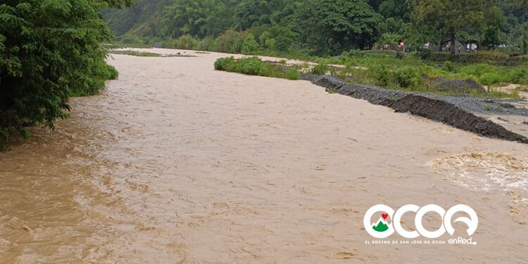 Gobierno suspende labores del sector público a partir del mediodía en provincias en alerta roja
