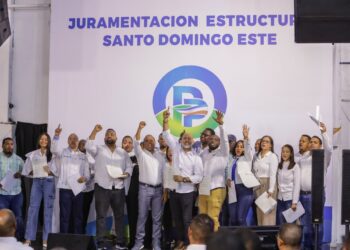 Partido País Posible juramenta directiva del municipio Santo Domingo Este.