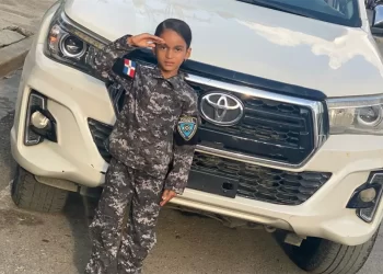 Conozca la niña ocoeña que sueña con servir a su país como agente policial