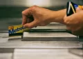 El metro de Nueva York pone fin a la era de la MetroCard y adopta el pago sin contacto