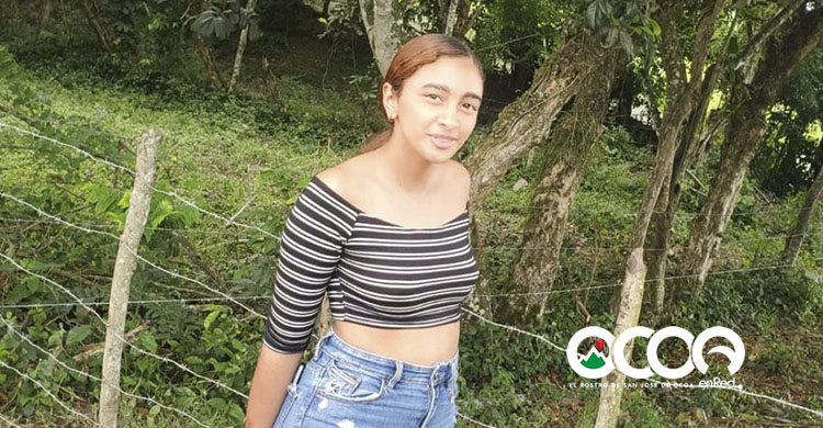 VIDEO | Llegan a Rancho Arriba los restos de adolescente asesinada por su pareja