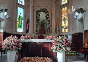 VIDEO | Damas ocoeñas embellecen la parroquia San José durante las Fiestas Patronales 2026