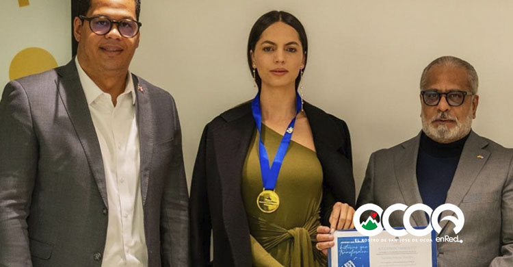 Reconocen a joven ocoeña en España por su destacada trayectoria internacional