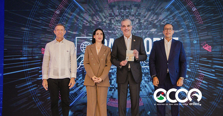 Presidente Abinader recibe el primer pasaporte electrónico marcando un hito en la modernización de la República Dominicana