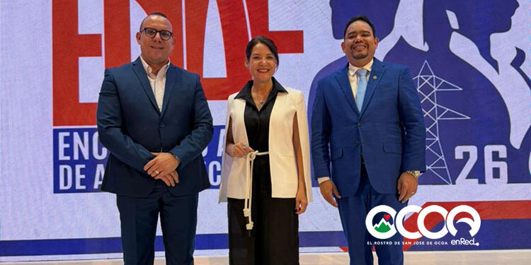 Ocoeño participa en Encuentro Anual de Altos Ejecutivos del sector eléctrico en El Salvador