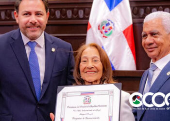 Educadora ocoeña Miriam Pujols es reconocida por el Senado de la República