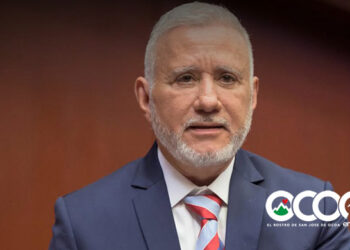 Senador Antonio Taveras abandona el PRM y se declara independiente