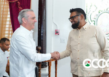 Presidente Abinader llega a Casa de Gobierno en Guyana; sostendrá reunión bilateral con su homólogo Mohamed Irfaan Alí
