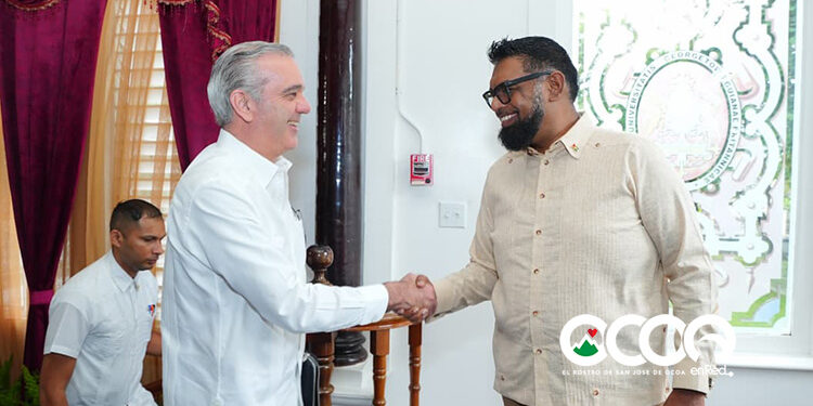 Presidente Abinader llega a Casa de Gobierno en Guyana; sostendrá reunión bilateral con su homólogo Mohamed Irfaan Alí