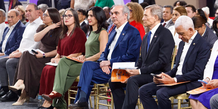 Abinader destaca consensos como base de la estabilidad democrática